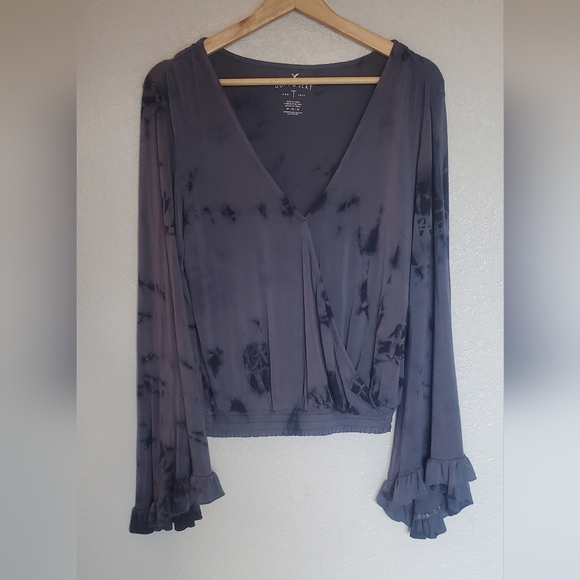AEO Soft & Sexy Tie Dye Smocked Flare Flute Long Sleeve Blouse Top Size Medium - Picture 5 of 7